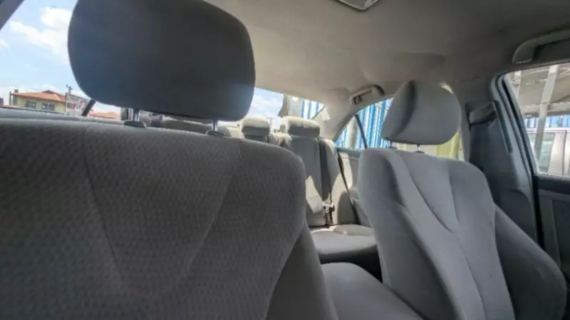 Toyota Camry   - 2010