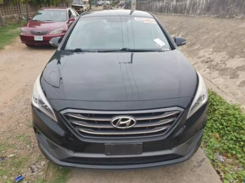 Hyundai Sonata   - 2015
