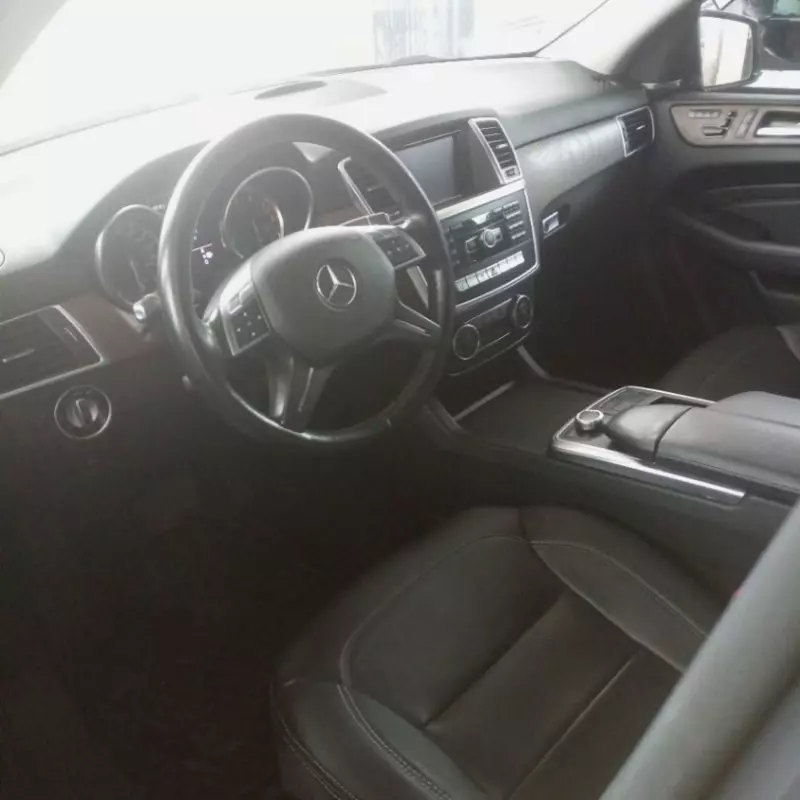 Mercedes-Benz ML 350   - 2012