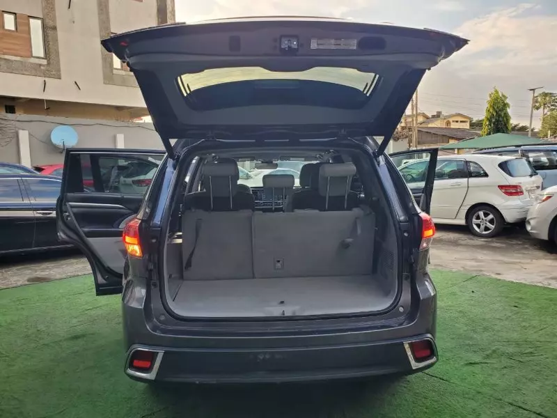 Toyota Highlander - 2018