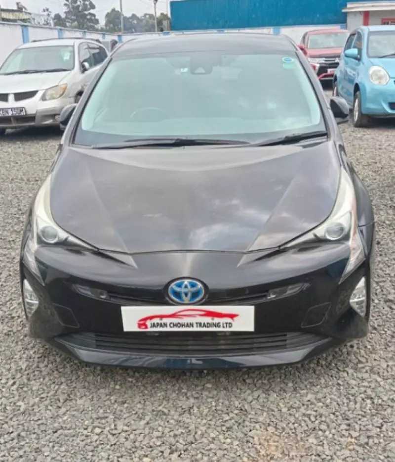 Toyota Prius   - 2016