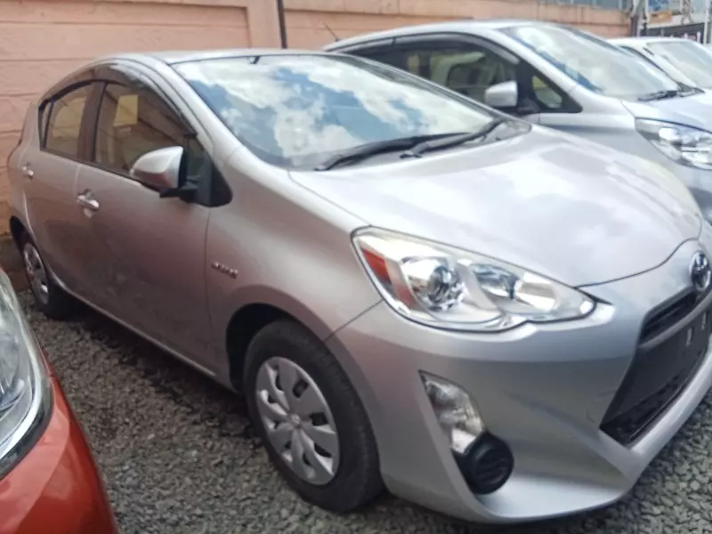 Toyota Aqua Hybrid   - 2018