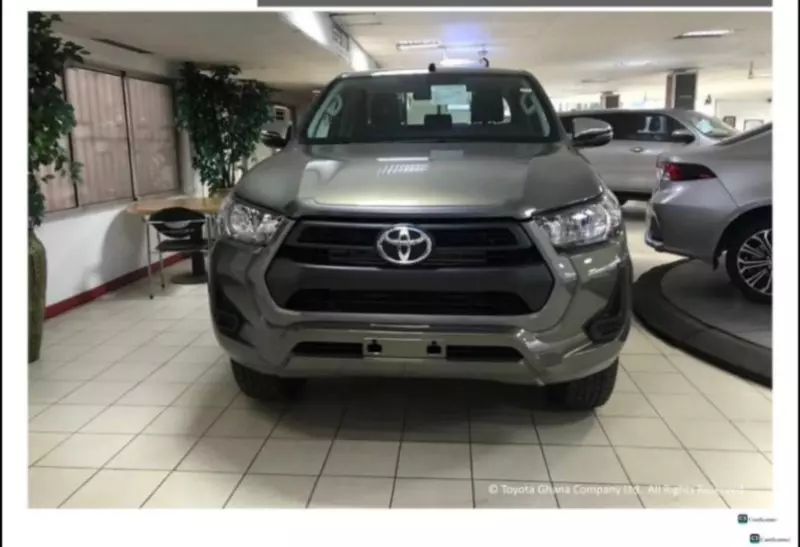 Toyota Hilux   - 2026