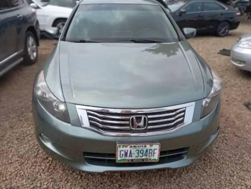 Honda Accord   - 2009