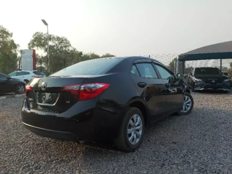 Toyota Corolla   - 2016