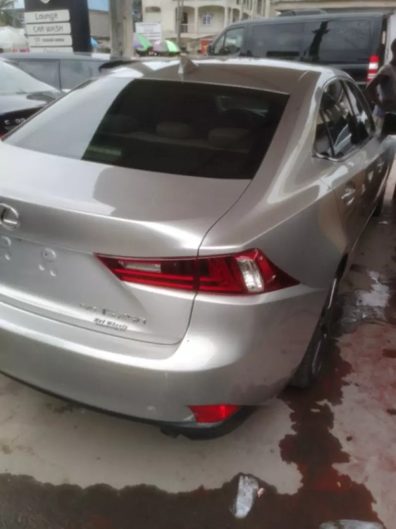Lexus IS 250   - 2014