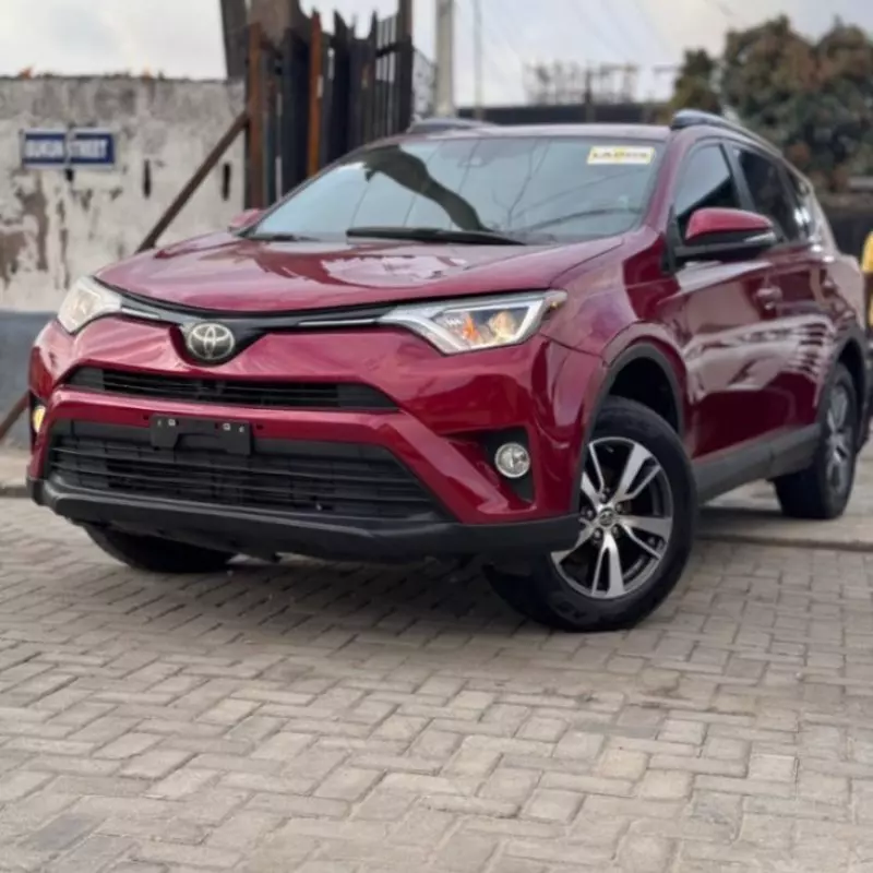 Toyota RAV 4   - 2018