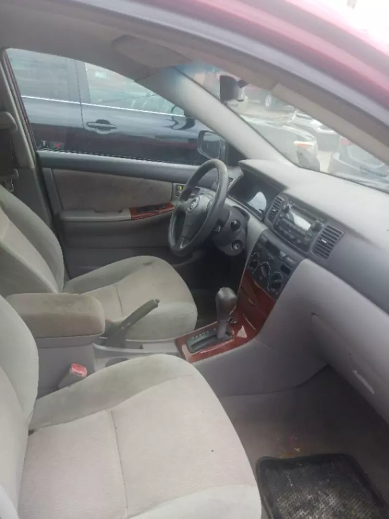 Toyota Corolla   - 2007
