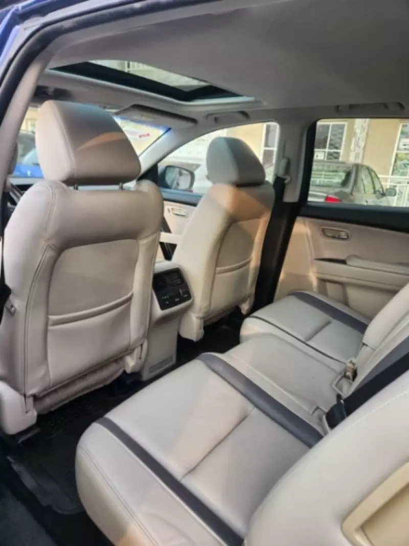 Mazda CX-9   - 2012