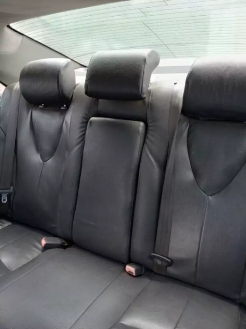 Toyota camry   - 2010