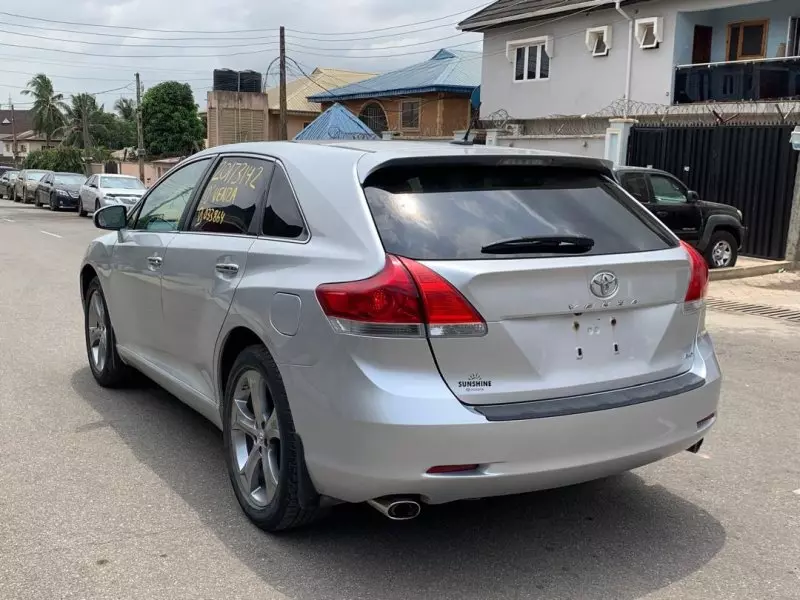 Toyota Venza   - 2010