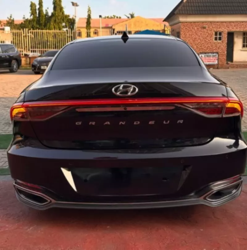 Hyundai Grandeur   - 2020