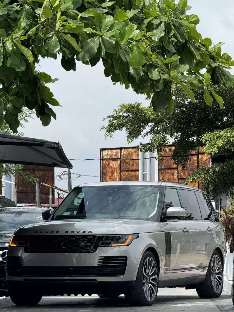 Land Rover Range Rover Vogue   - 2022