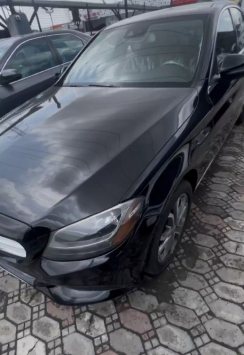 Mercedes-Benz C 300   - 2016