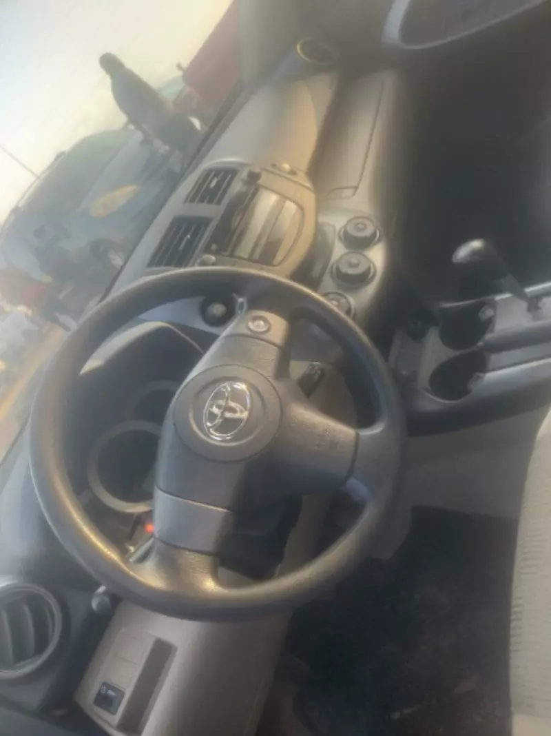 Toyota RAV 4   - 2010