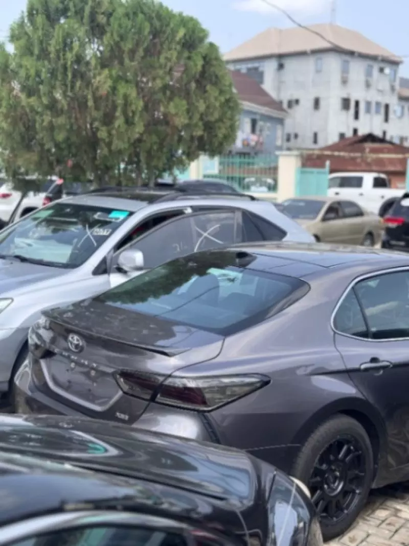Toyota Camry   - 2018