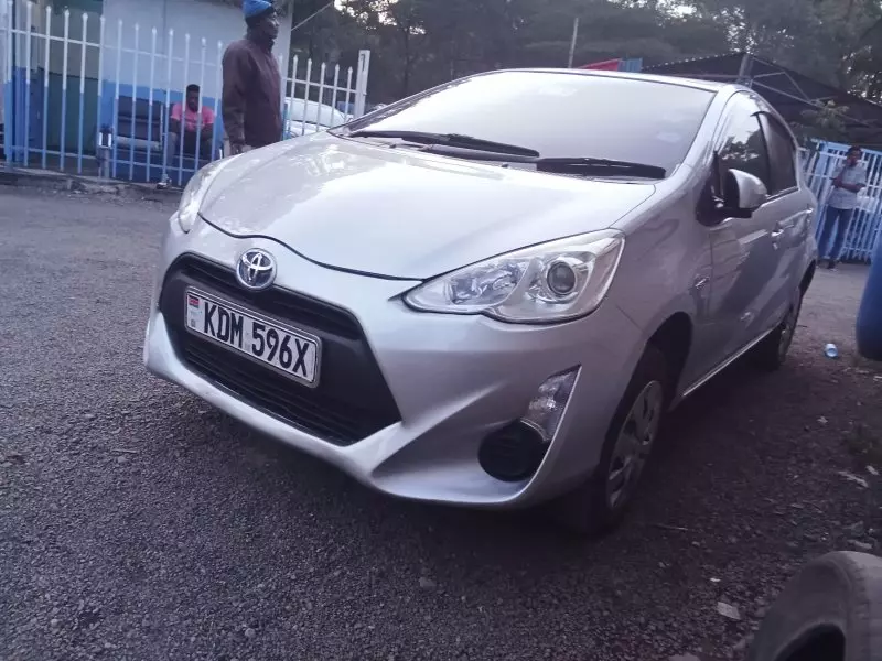 Toyota Aqua Hybrid   - 2016