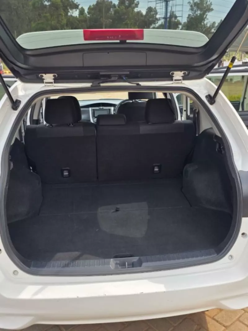 Toyota Fielder    -