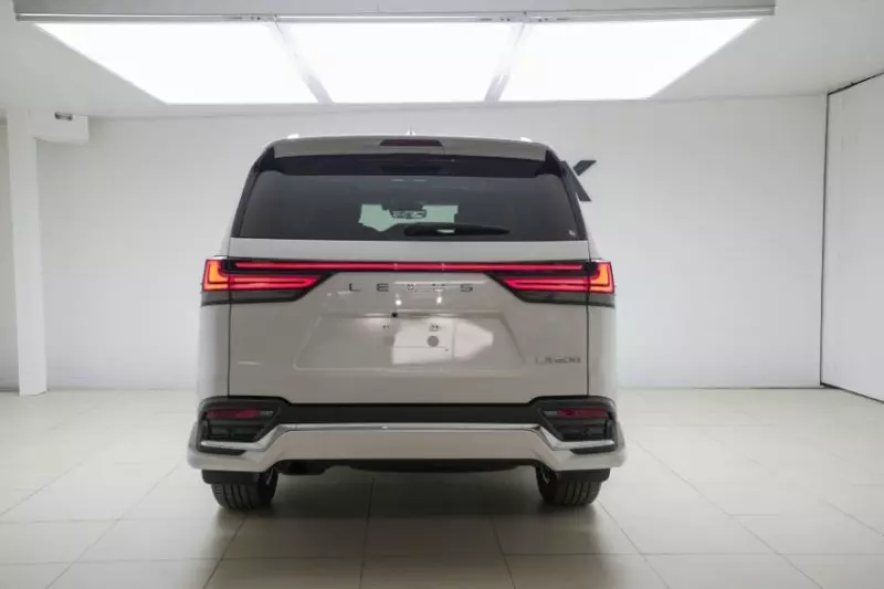 Lexus LX 600   - 2022