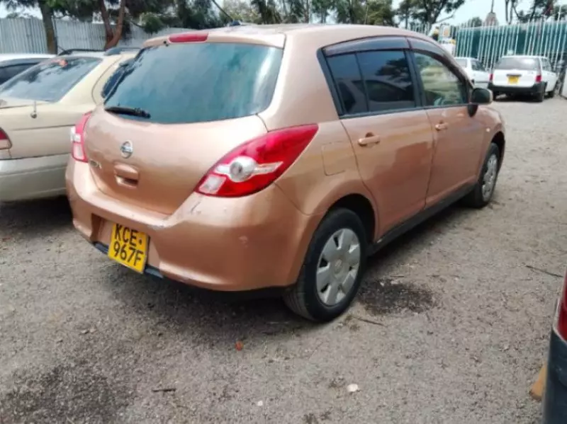 Nissan Tiida   - 2008