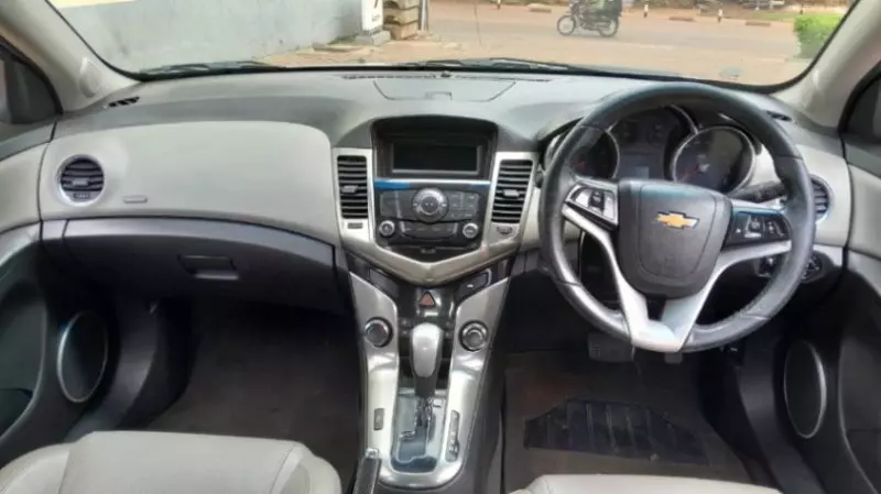 Chevrolet Cruze   - 2015