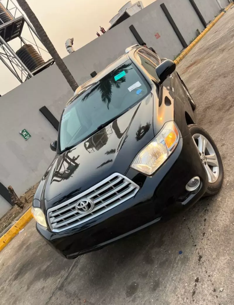 Toyota Highlander   - 2009
