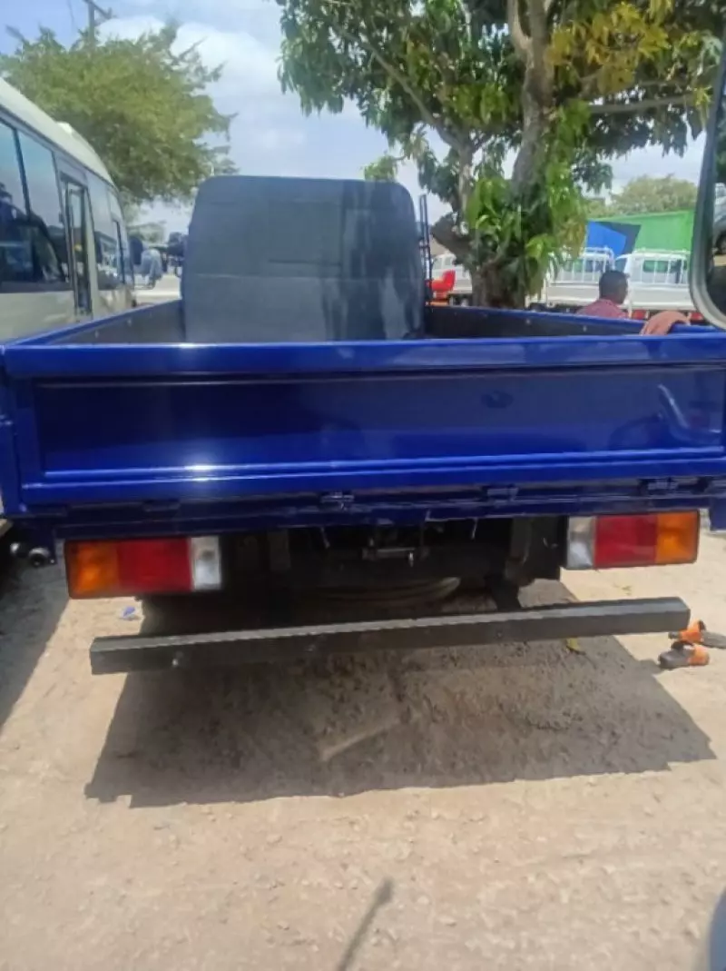 Hyundai Mighty   - 2004