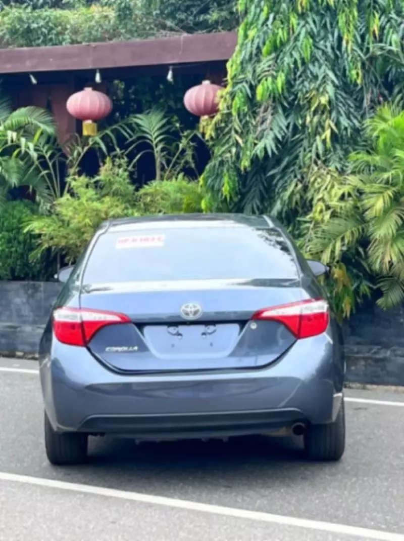 Toyota Corolla   - 2015