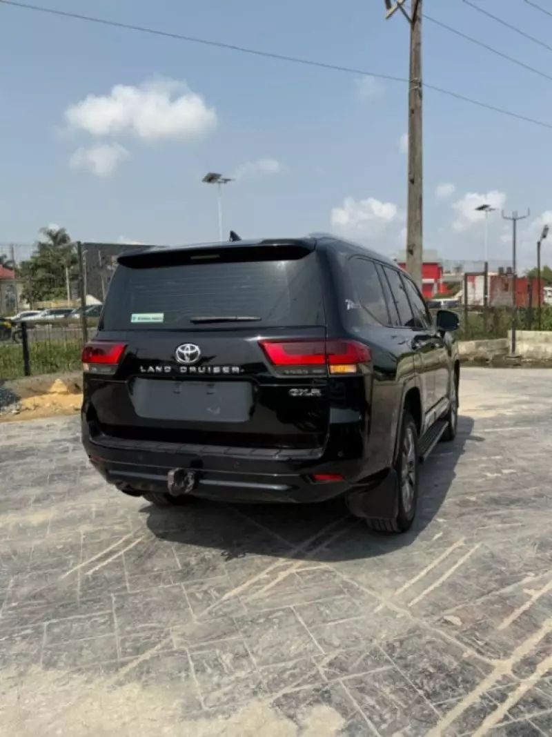 Toyota Land Cruiser GXR