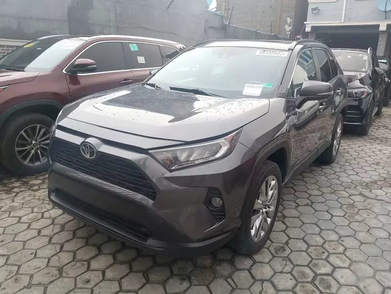 Toyota Rav4   - 2021