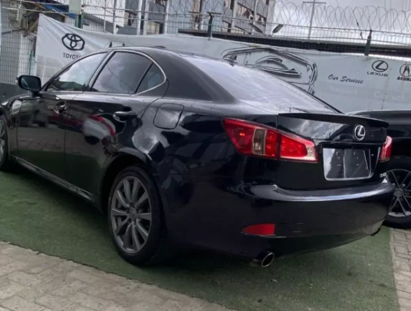 Lexus IS 250   - 2011