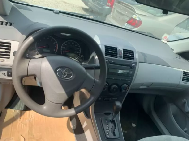 Toyota Corolla   - 2010