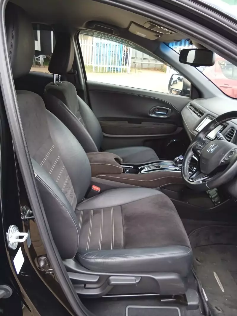 Honda Vezel Hybrid   - 2016