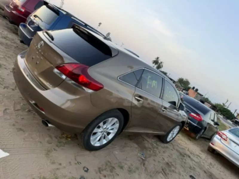 Toyota Venza   - 2013