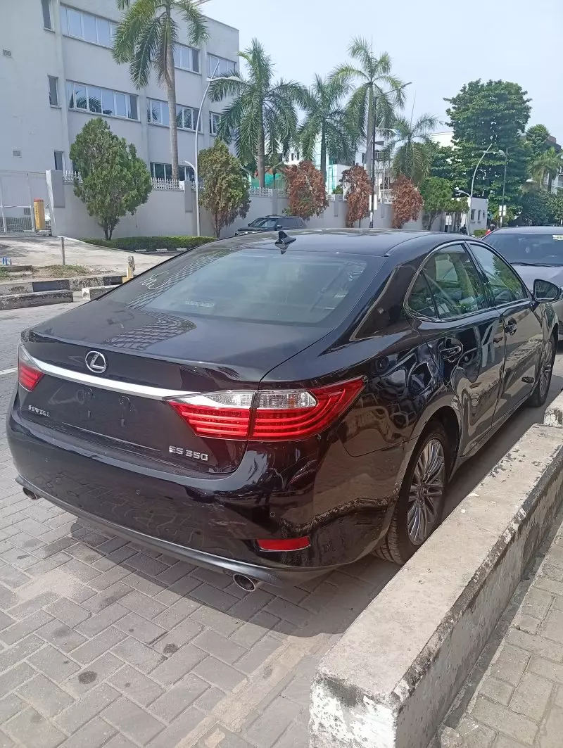 Lexus ES 350   - 2013