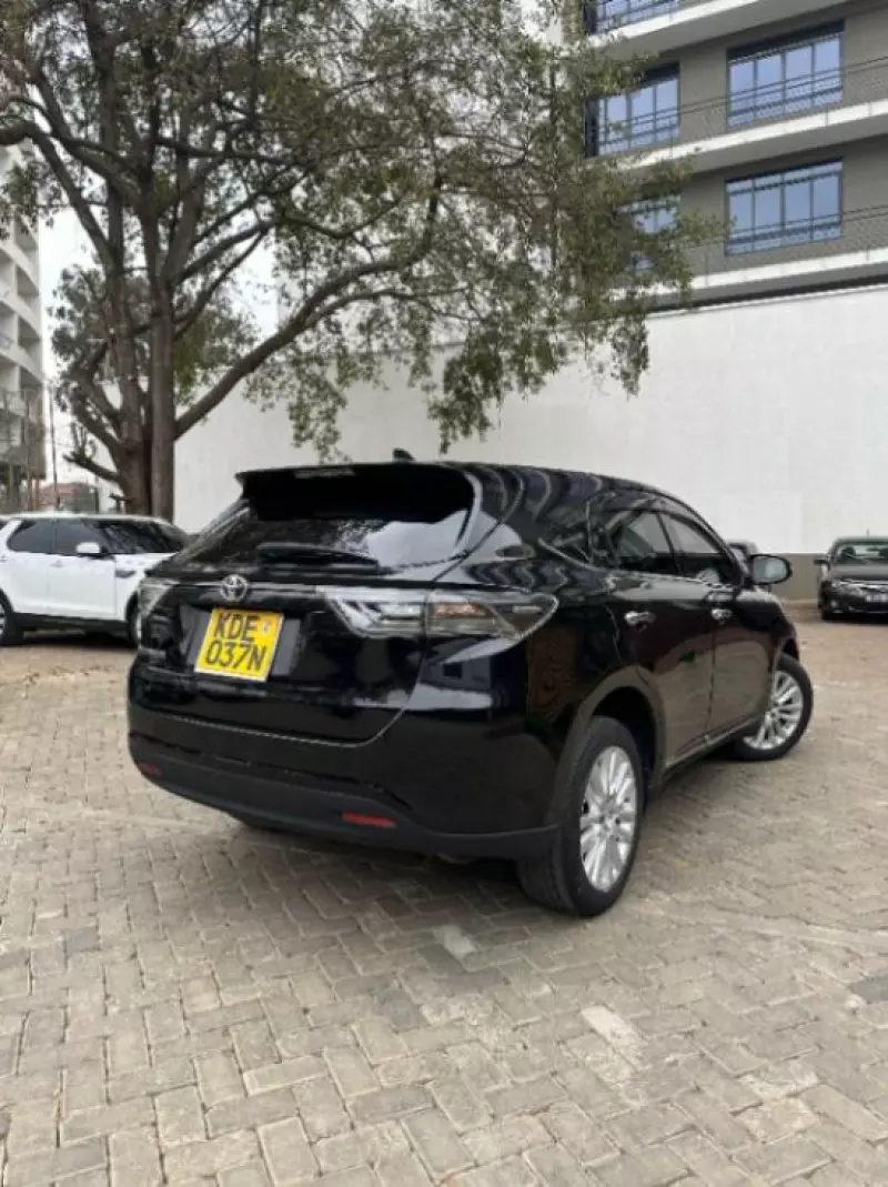Toyota Harrier   - 2014