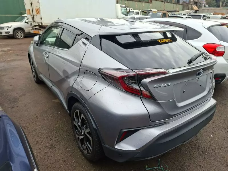 Toyota C-HR   - 2017