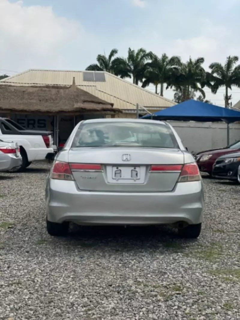 Honda Accord   - 2012