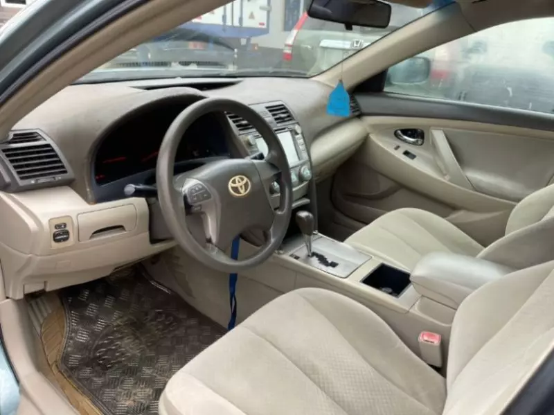 Toyota Camry   - 2009
