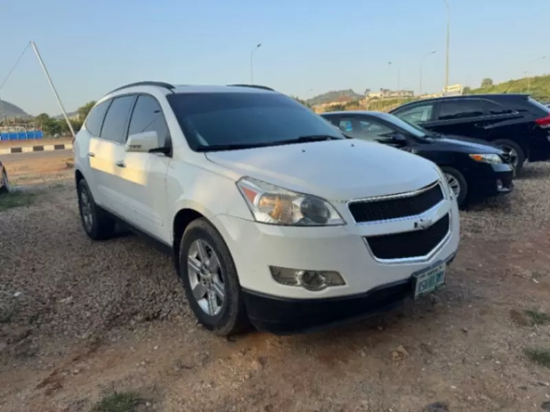 Chevrolet Traverse   - 2012