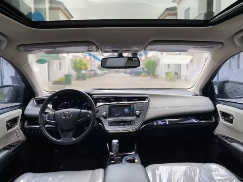 Toyota Avalon - 2014