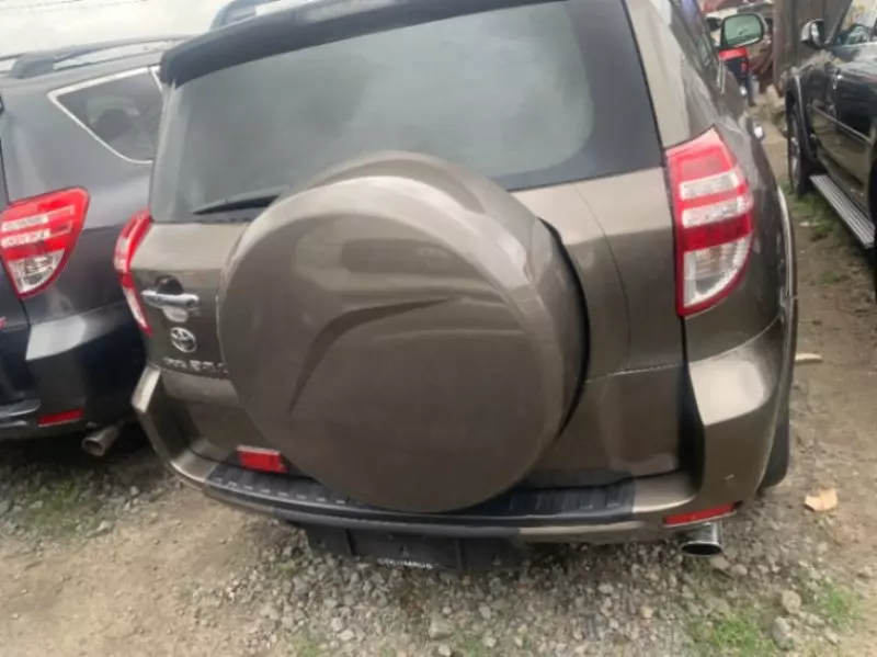 Toyota RAV 4   - 2011