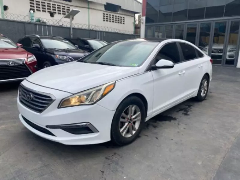 Hyundai Sonata   - 2016