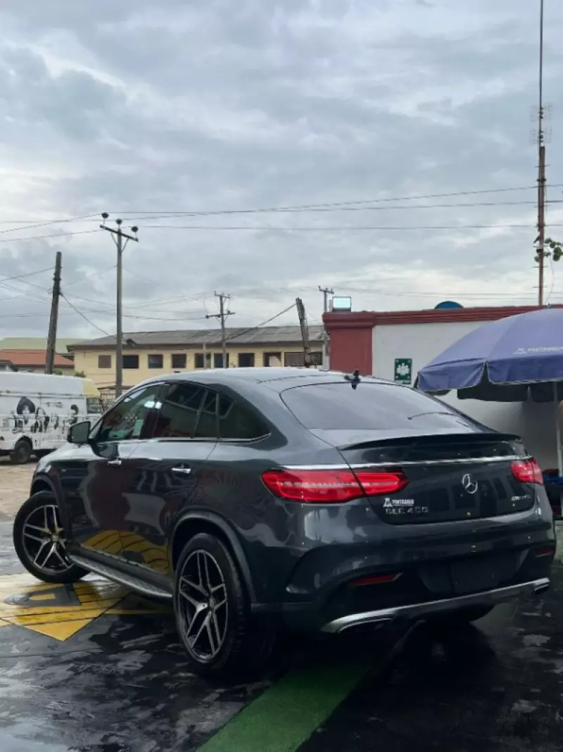 Mercedes-Benz GLE 450 - 2016