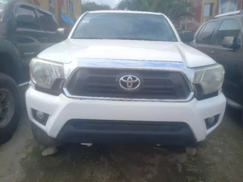 Toyota Tacoma   - 2013