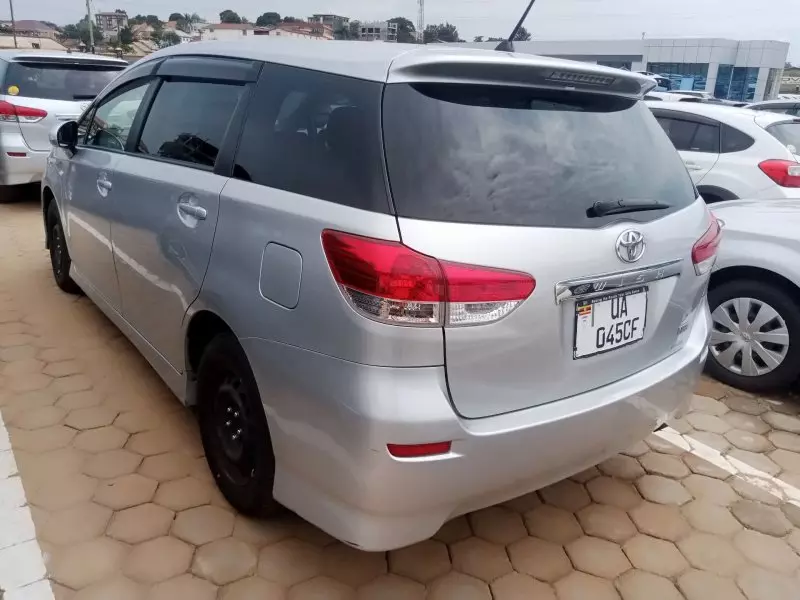 Toyota Wish   - 2011
