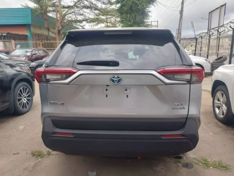 Toyota Rav 4 Hybrid   - 2021