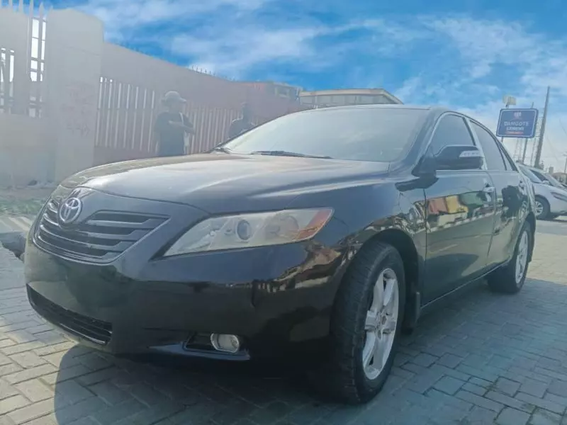 Toyota Camry   - 2007