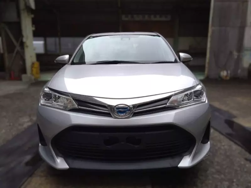 Toyota Fielder hybrid    - 2019