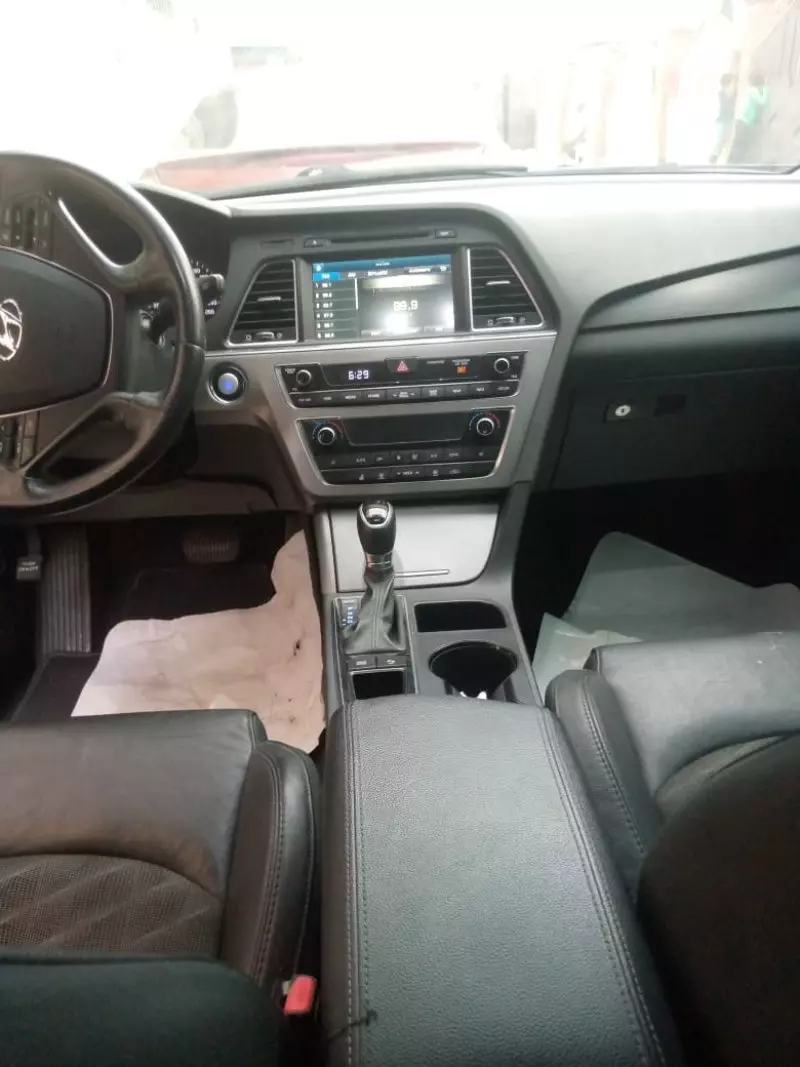 Hyundai Sonata   - 2017